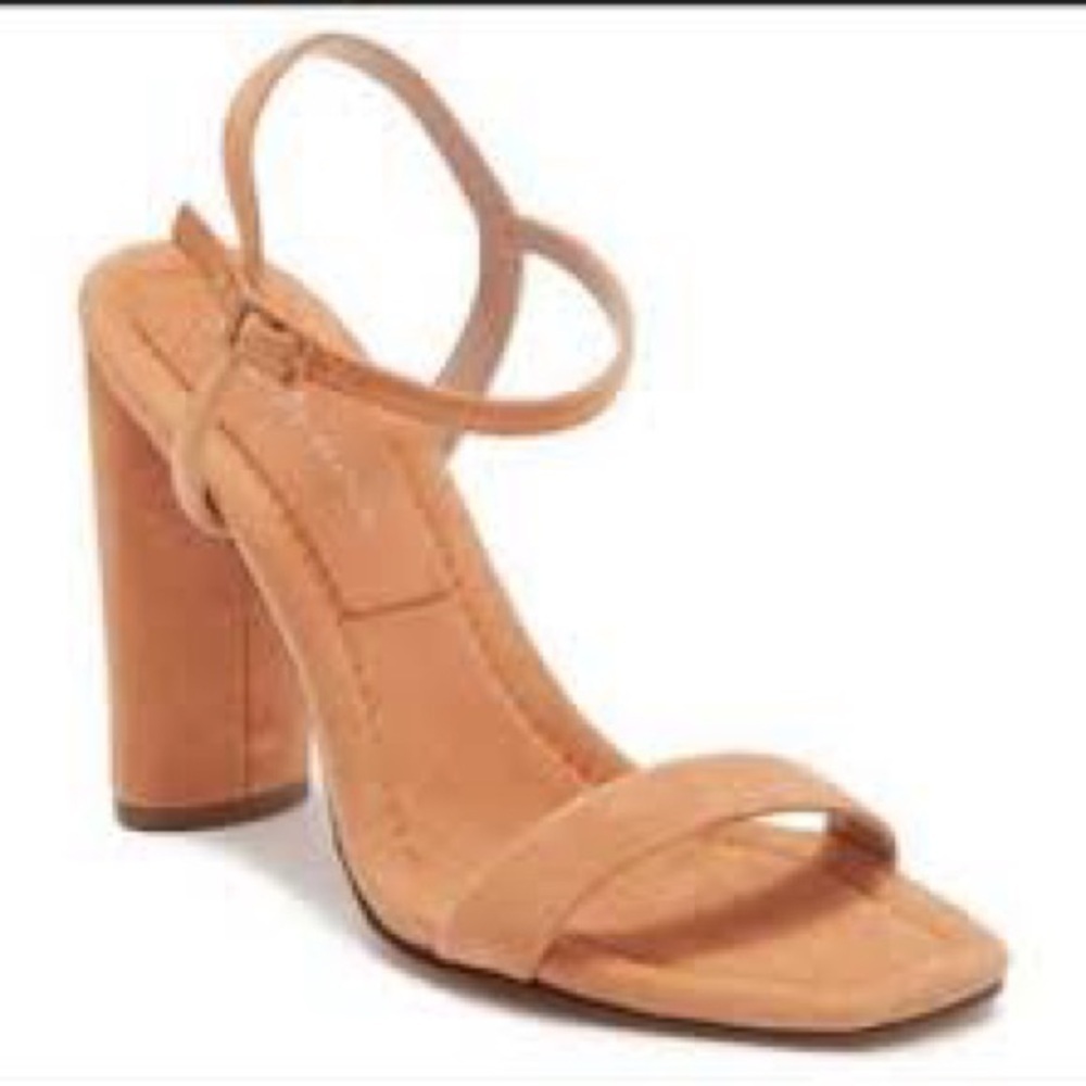 Women’s BCBGeneration Toasted Apricot Beige Ilsie Suede Heels Size 8.5 US!